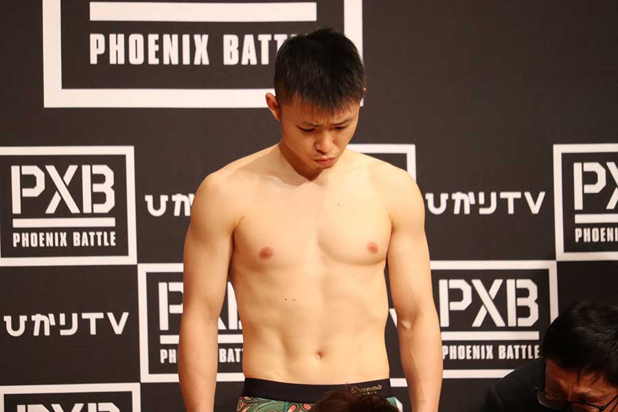 挑戦者の2.5kg体重超過、再計量オーバーでも試合開催へ 王者陣営「やら