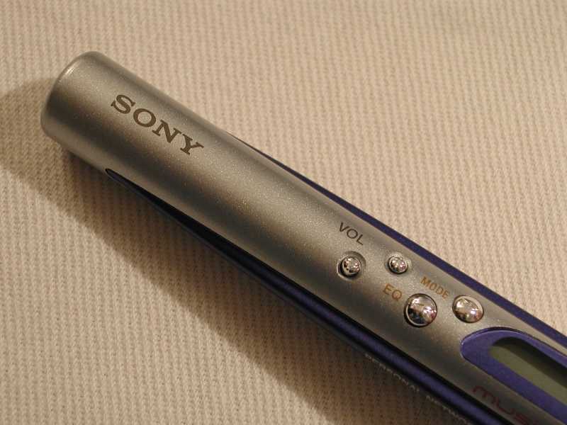 Sony MC-P10 Music Clip Review - theVooner.comtheVooner.com