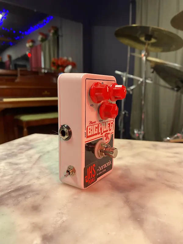 JHS Electro-Harmonix Nano Big Muff Pi with MoonPi Mod 2018 – White