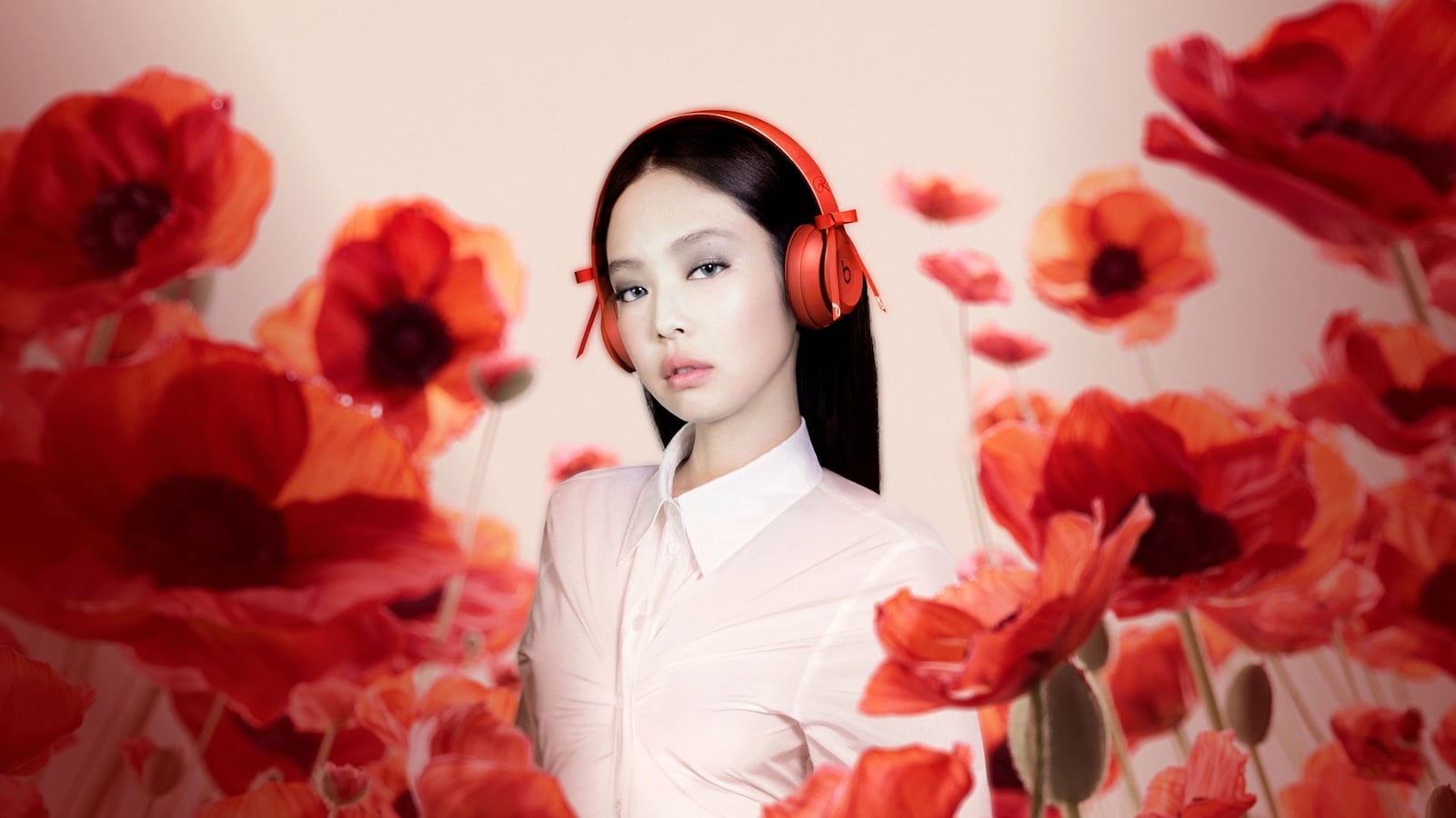 Beats Solo 4 JENNIE Special Edition are as vivid as her album!