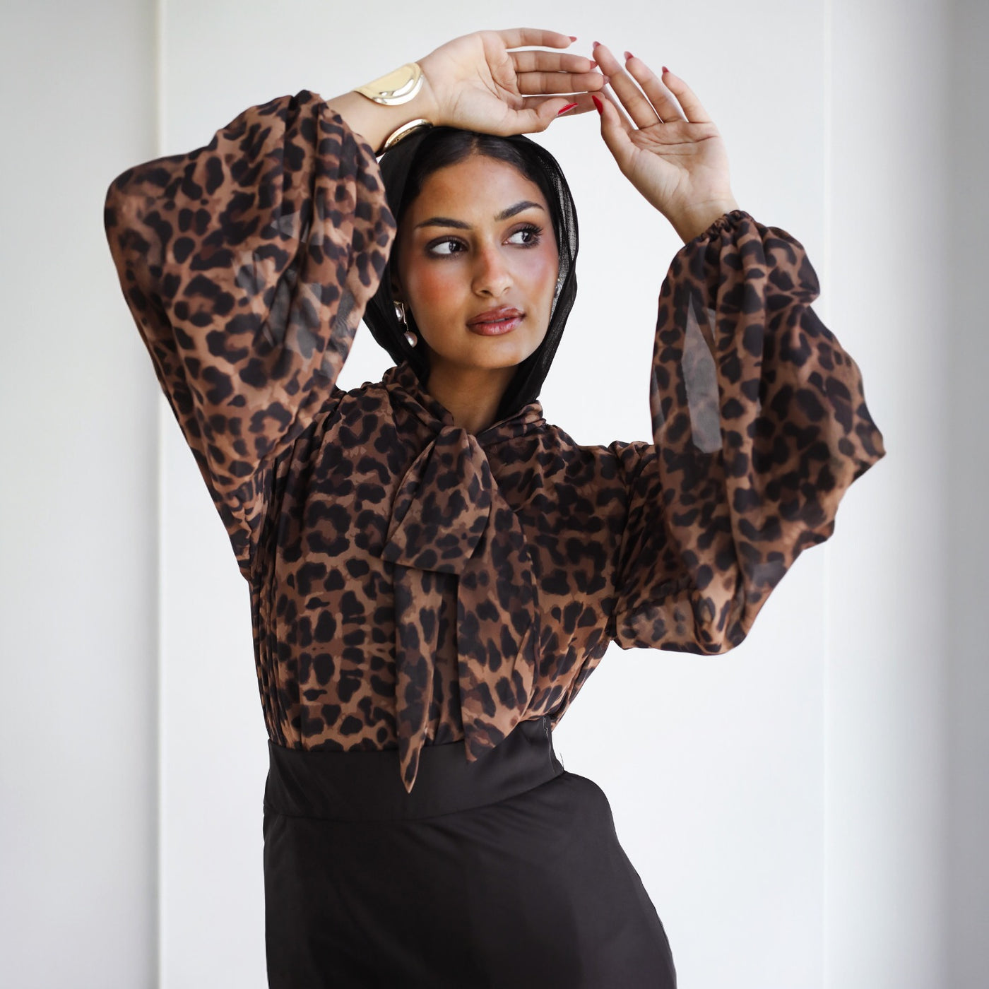 Bow tie leopard chiffon blouse – The Gallery