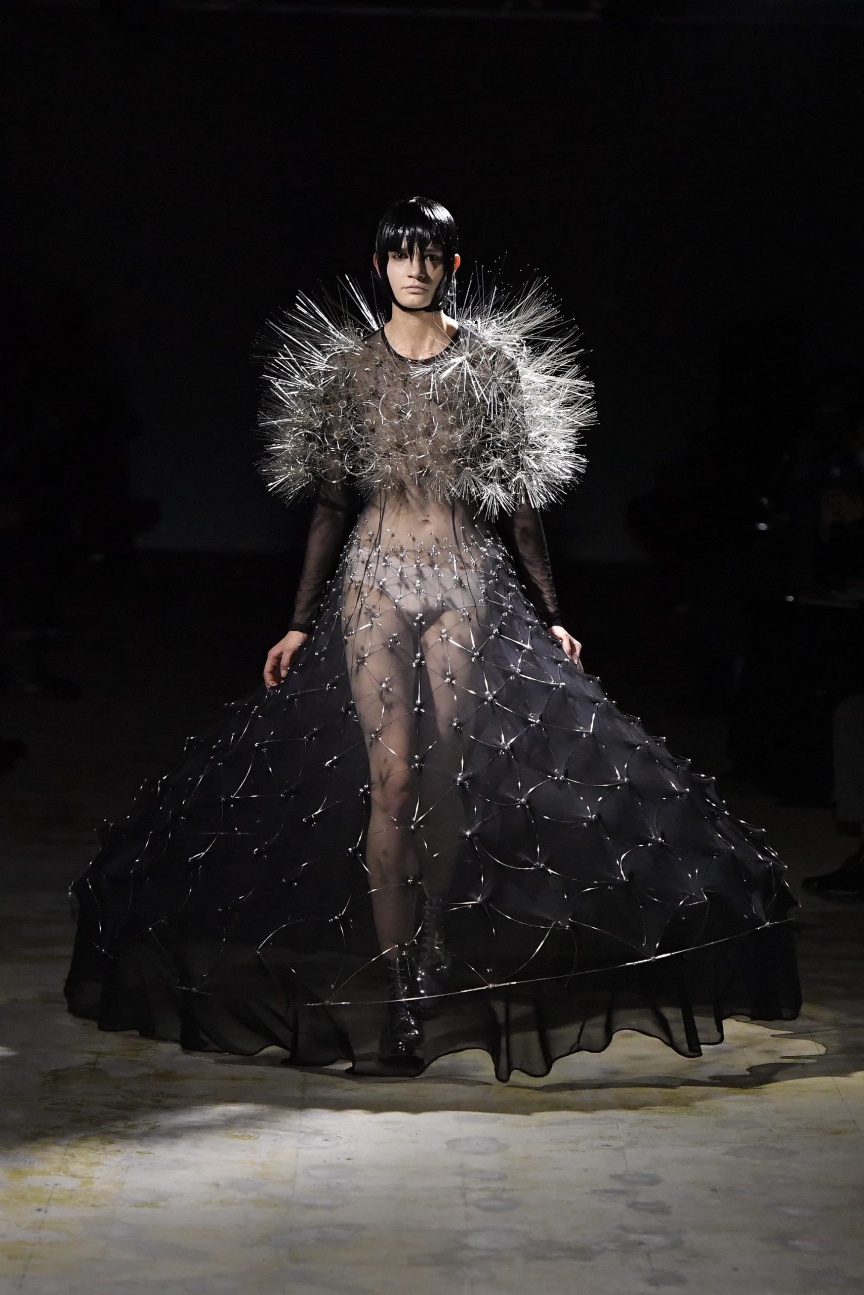 Noir Kei Ninomiya Fall 2021 Fashion Show Review | The Impression