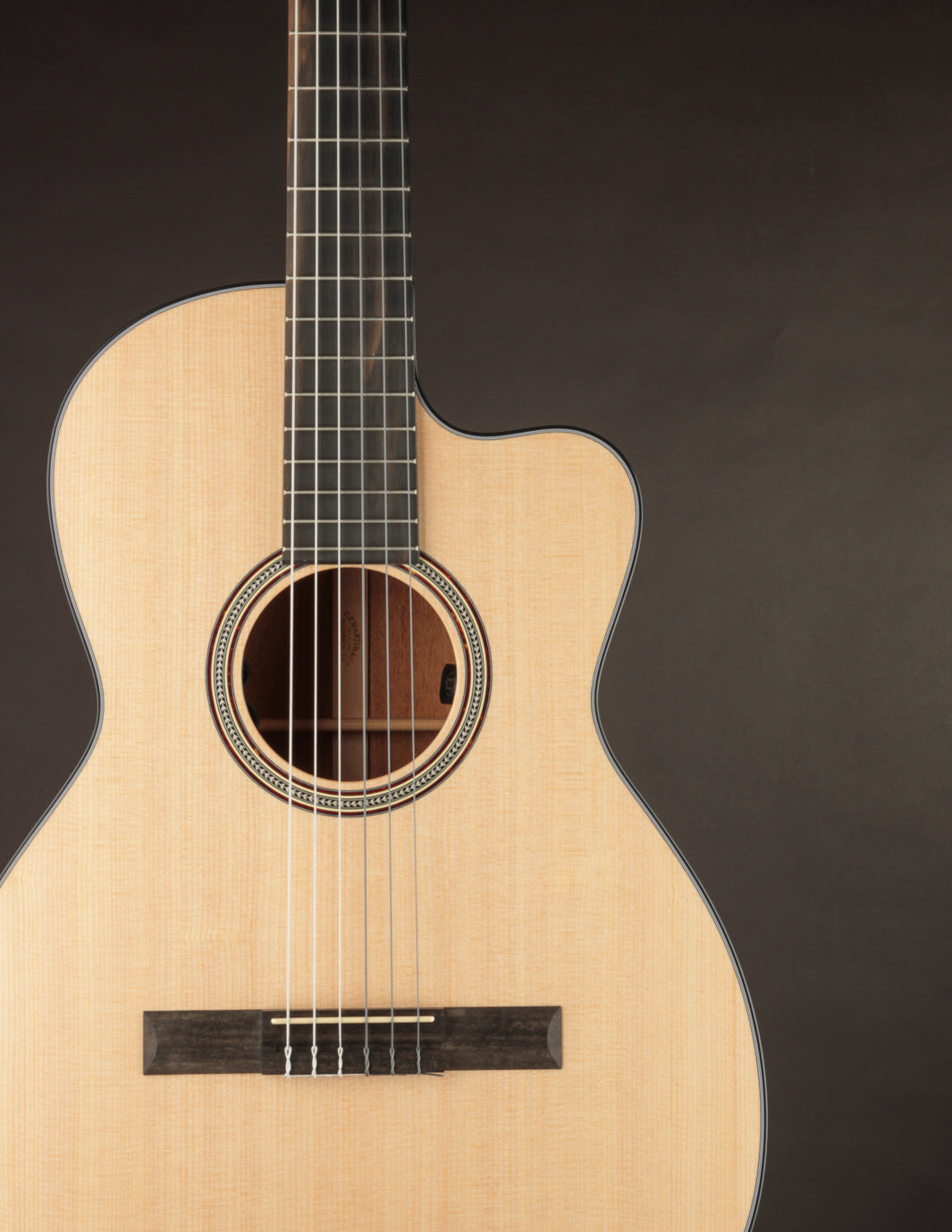 MAR-000C1216E-6_8ef31463-e89c-