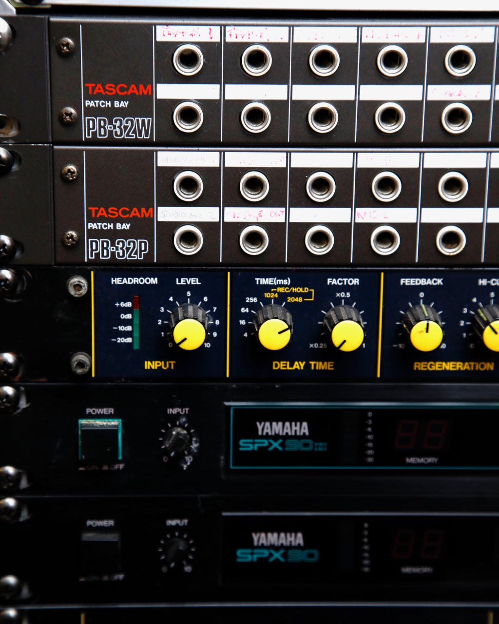 Korg SDD-1000 Digital Delay Rack Unit Vintage Pre-Owned | The Rock Inn