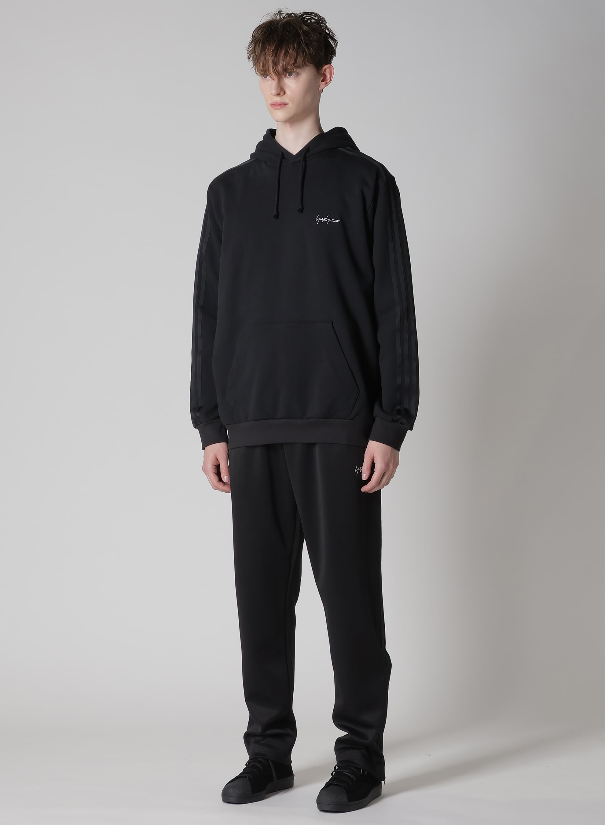 Y-3 KURO 3STRIPES HOODIE(XS Black): Yohji Yamamoto POUR HOMME｜THE