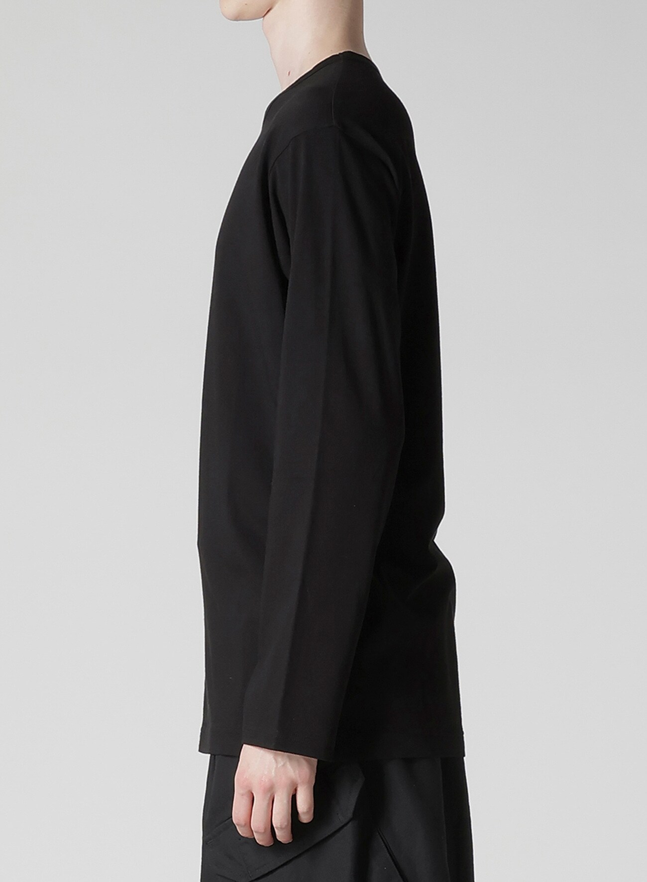 COTTON SINGLE JERSEY ROUND NECK LONG SLV T(FREE SIZE Black): Yohji
