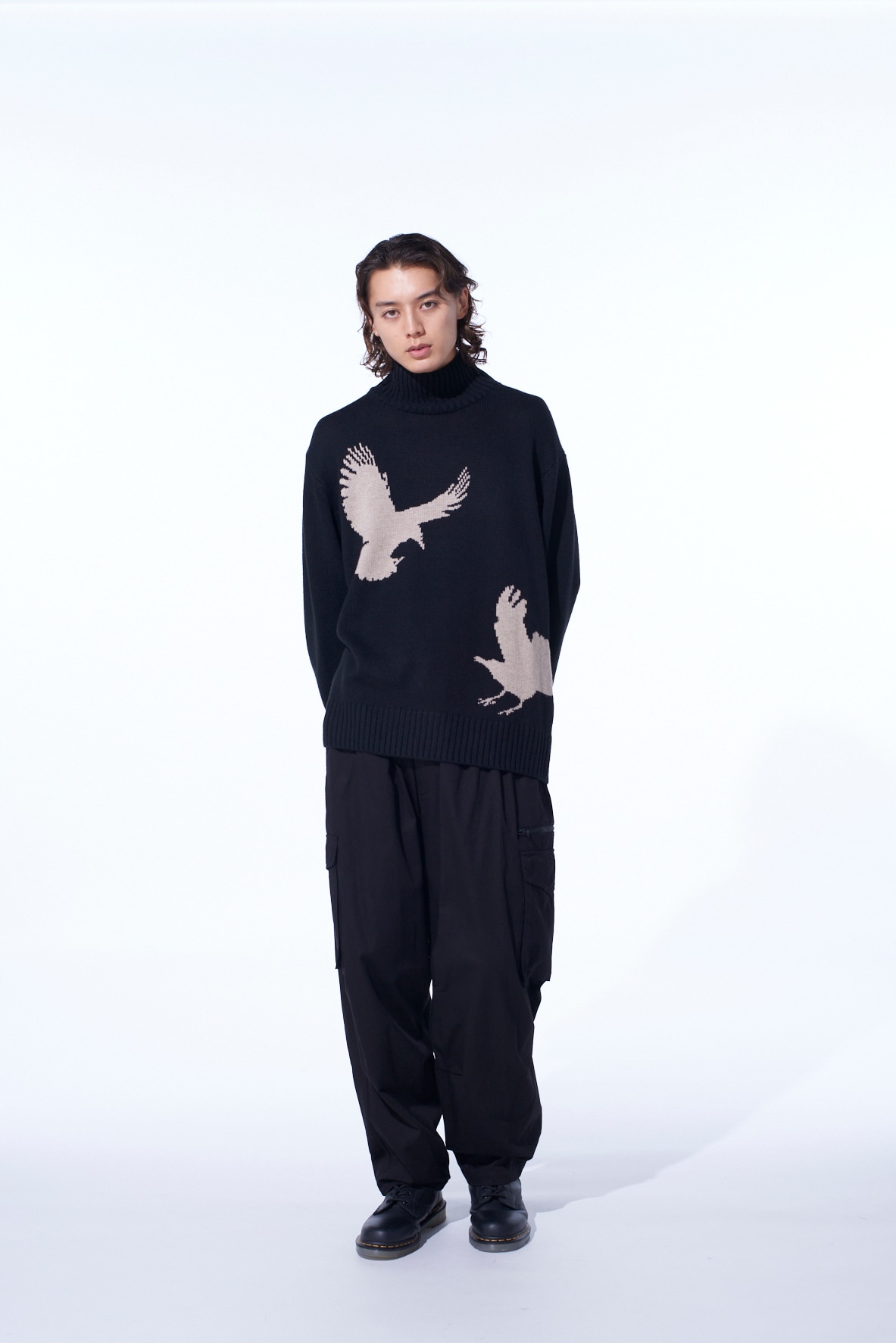 7G WOOL-BLEND INTARSIA CROW-PATTERN HIGH NECK KNIT(M Black): S'YTE