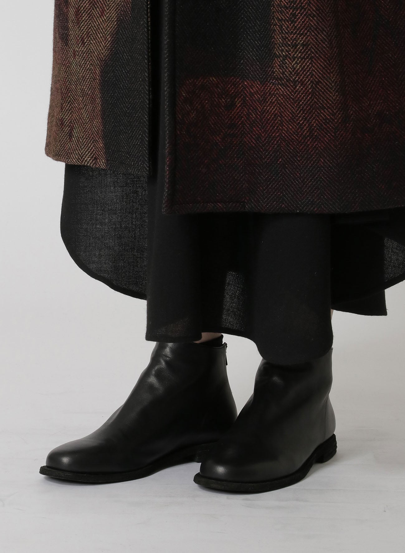 SOFT LEATHER LOW CUT BOOTS WITH BACK ZIPPER(22.5 Black): Vintage