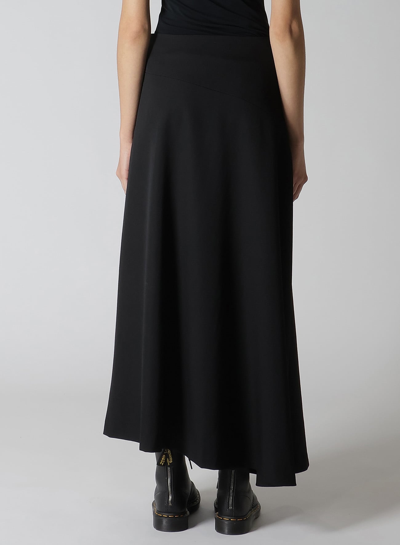 WOOL GABARDINE ASYMMETERIC FLARE SKIRT(XS Black): Soldes｜THE SHOP