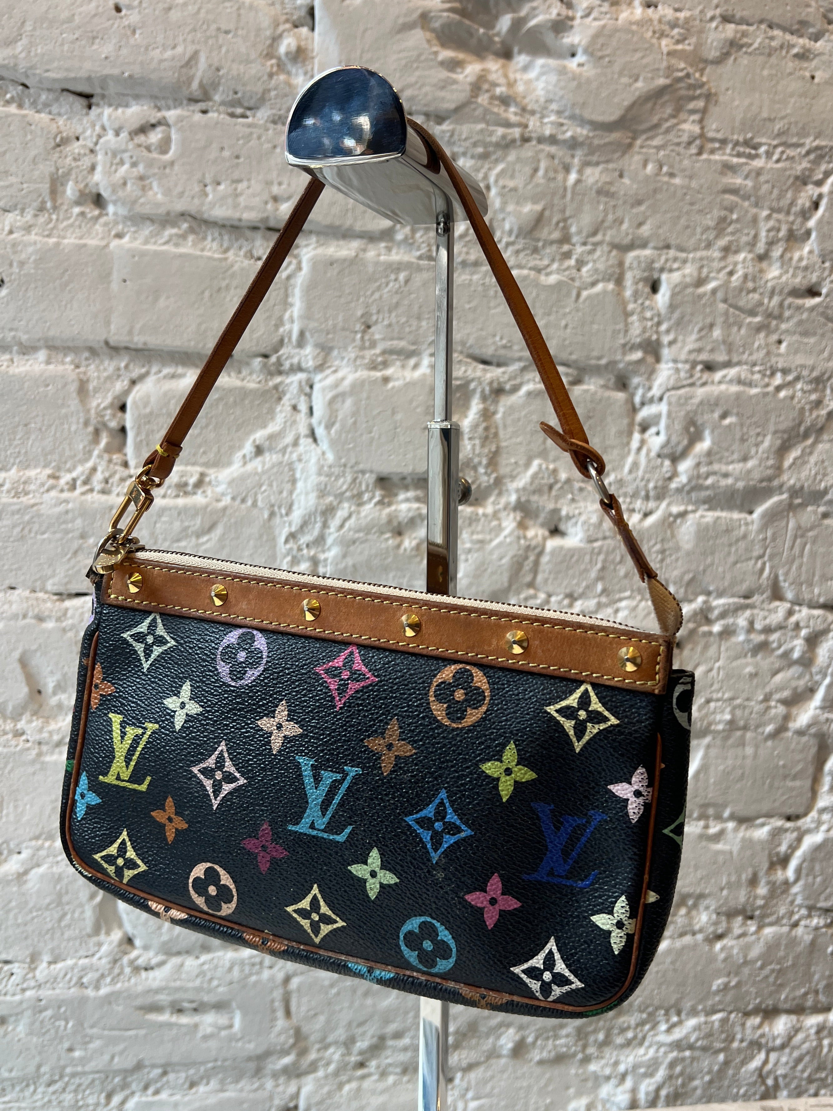 Louis Vuitton Murakami Multicolor Pochette in Black – Thirteen Crosby