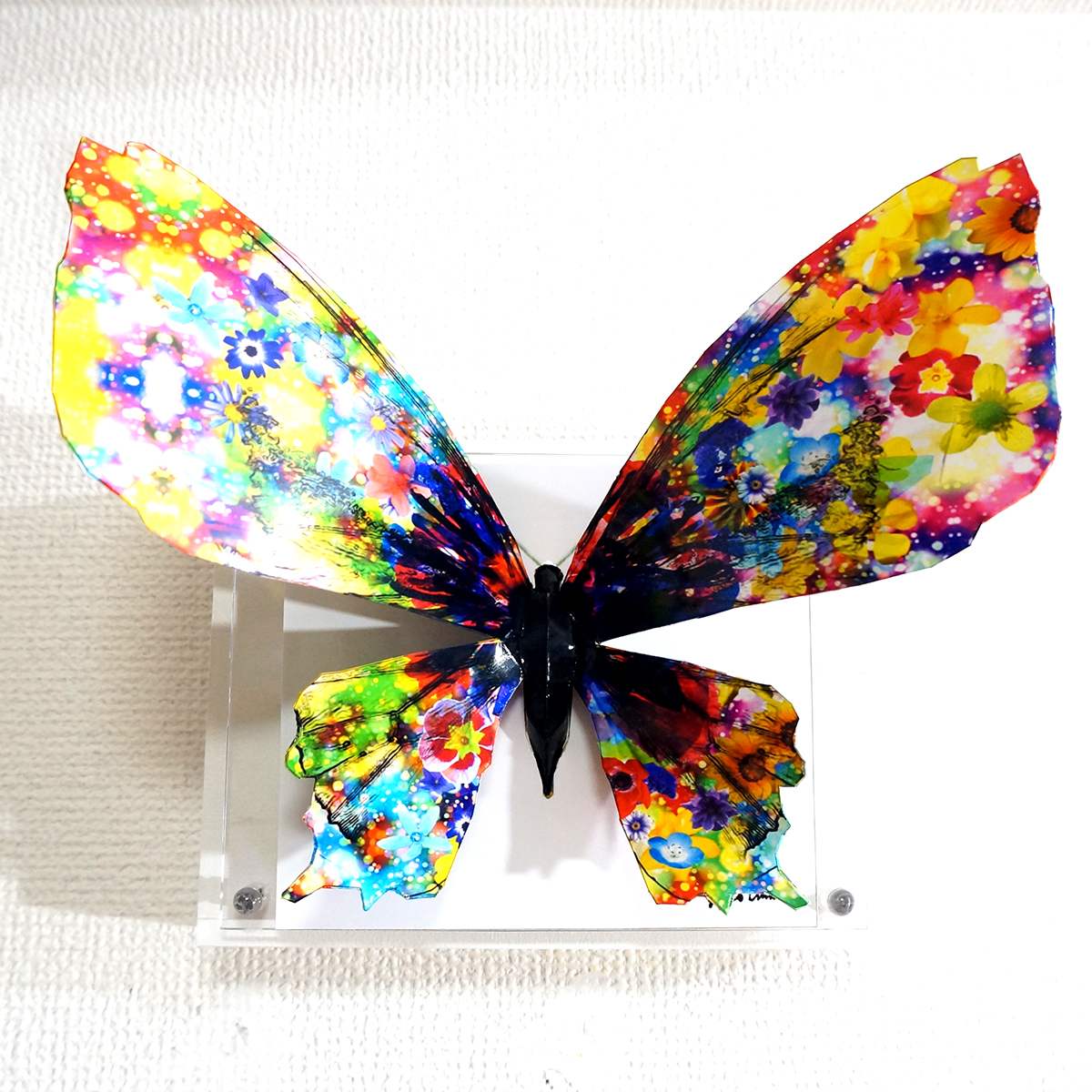 色めく花模様の蝶は羽を広げる ED:8/30 | 大村洋二朗 ｜インテリア絵画