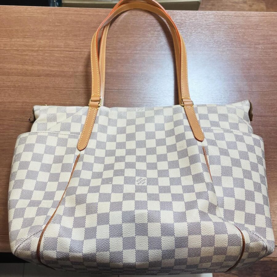 修理例：LV ダミエの持ち手（ハンドル）交換