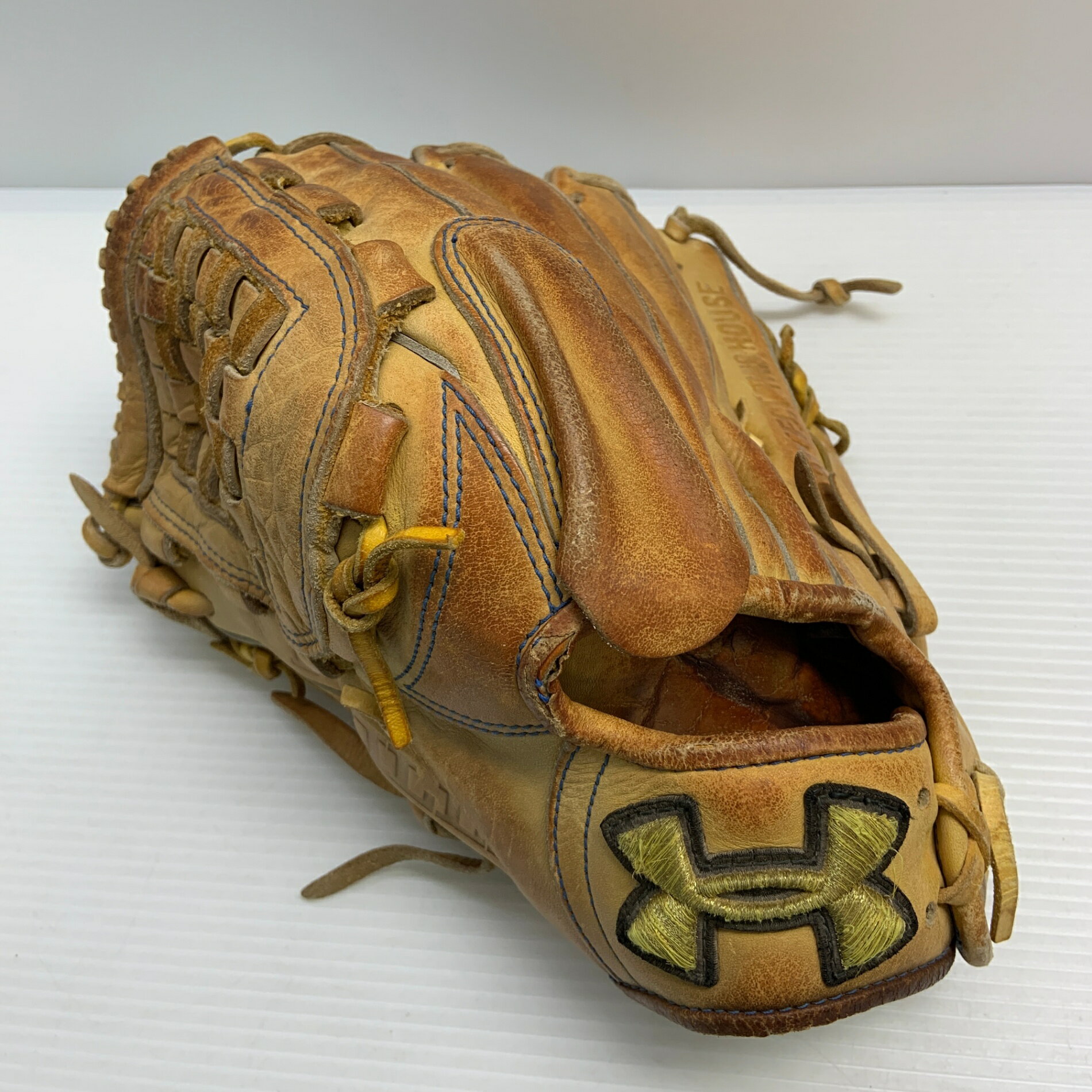 楽天市場】アンダーアーマー 投手用 グローブ 左の通販