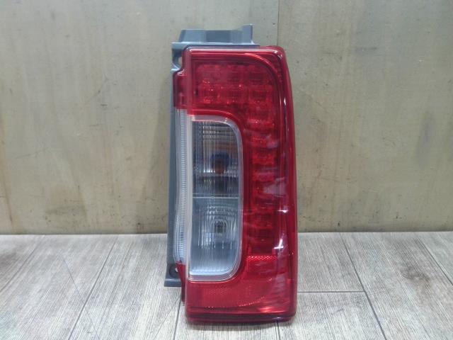 楽天市場】タント la600s テールランプ右の通販