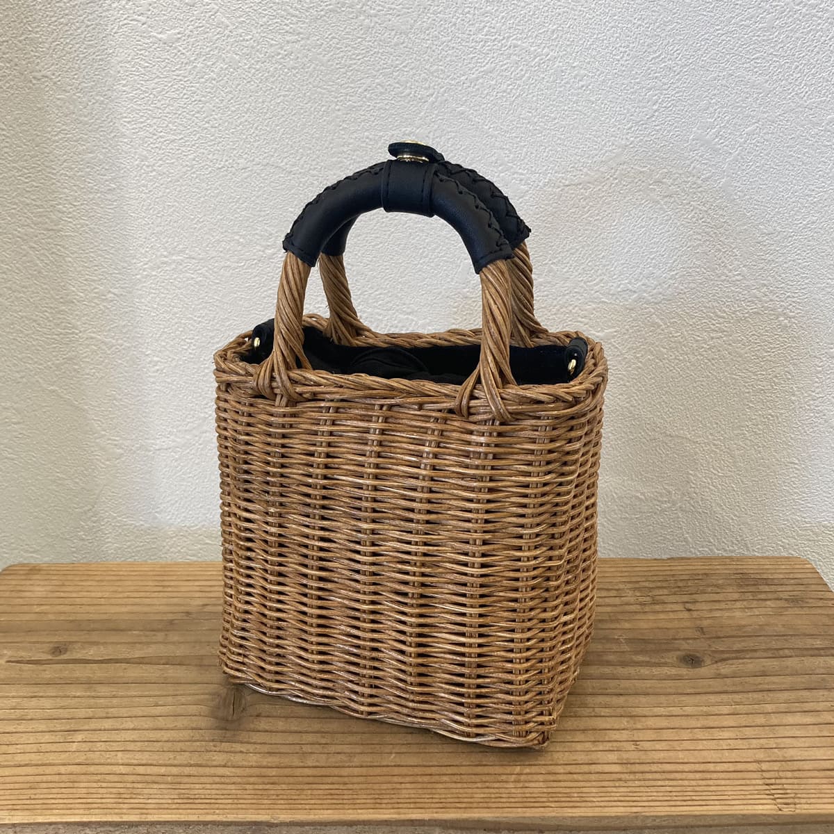 楽天市場】バグマティ スクエアの通販