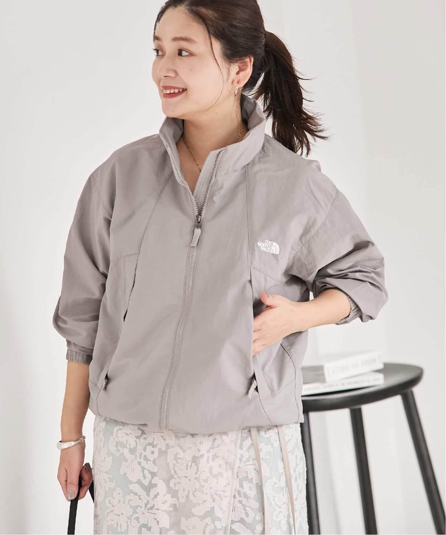 楽天市場】グレー ナイロンジャケット（レディースファッション）の通販