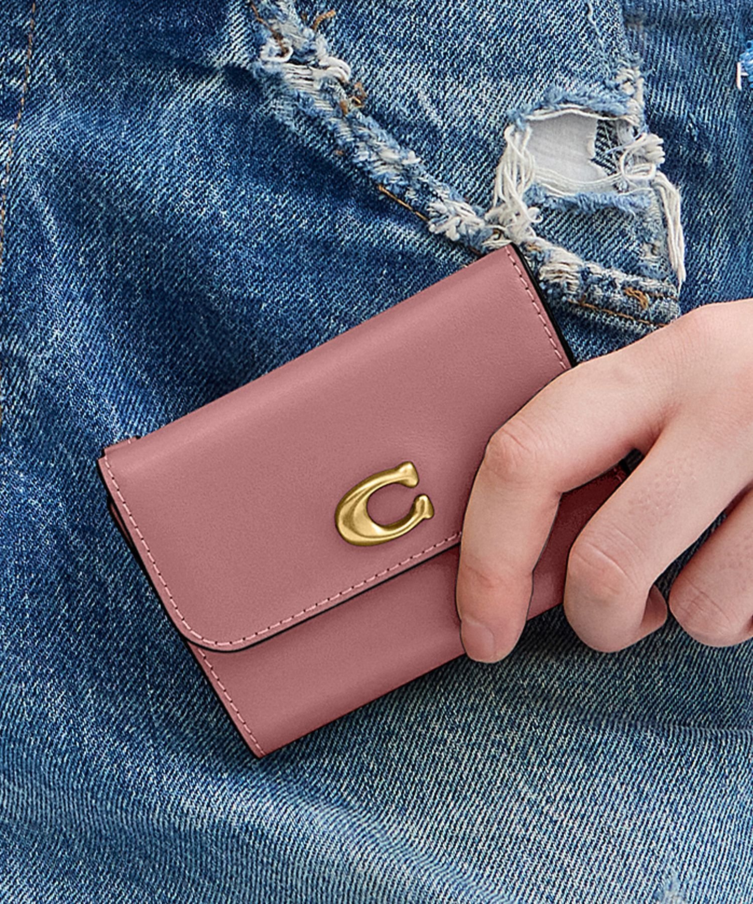 楽天市場】コーチ 財布 ピンクの通販