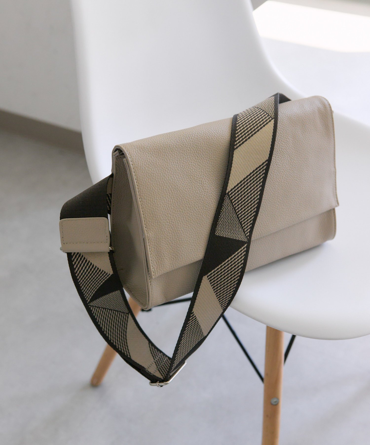 楽天市場】パピヨネ（ショルダーバッグ・メッセンジャーバッグ