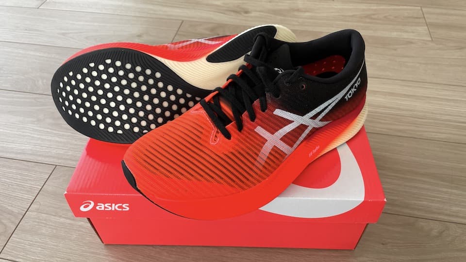 レビュー】Asics メタスピード スカイ（初代）｜ともらん！