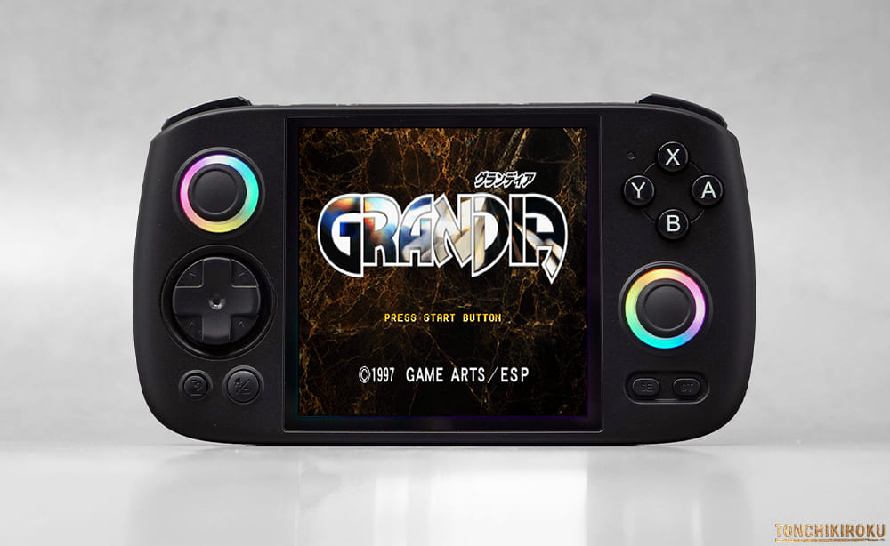 中華ゲーム機「ANBERNIC RG Cube」レビュー｜正方形ディスプレイ