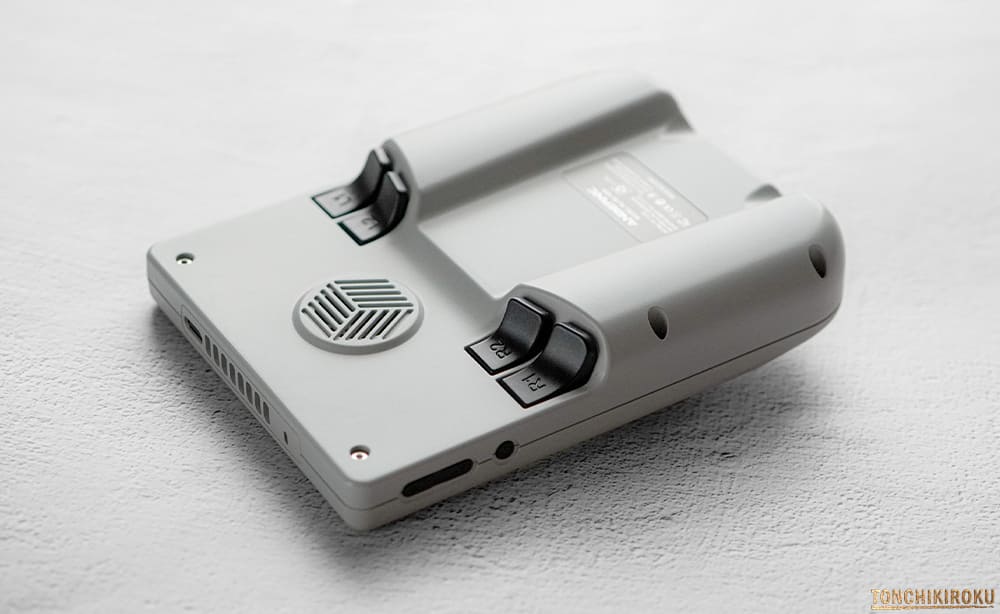 中華ゲーム機「ANBERNIC RG406V」レビュー｜4インチ縦型、Android 13