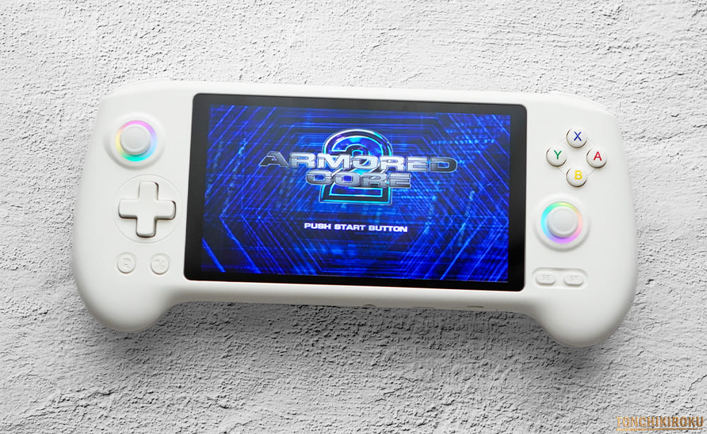中華ゲーム機「ANBERNIC RG557」レビュー｜最高スペック、有機