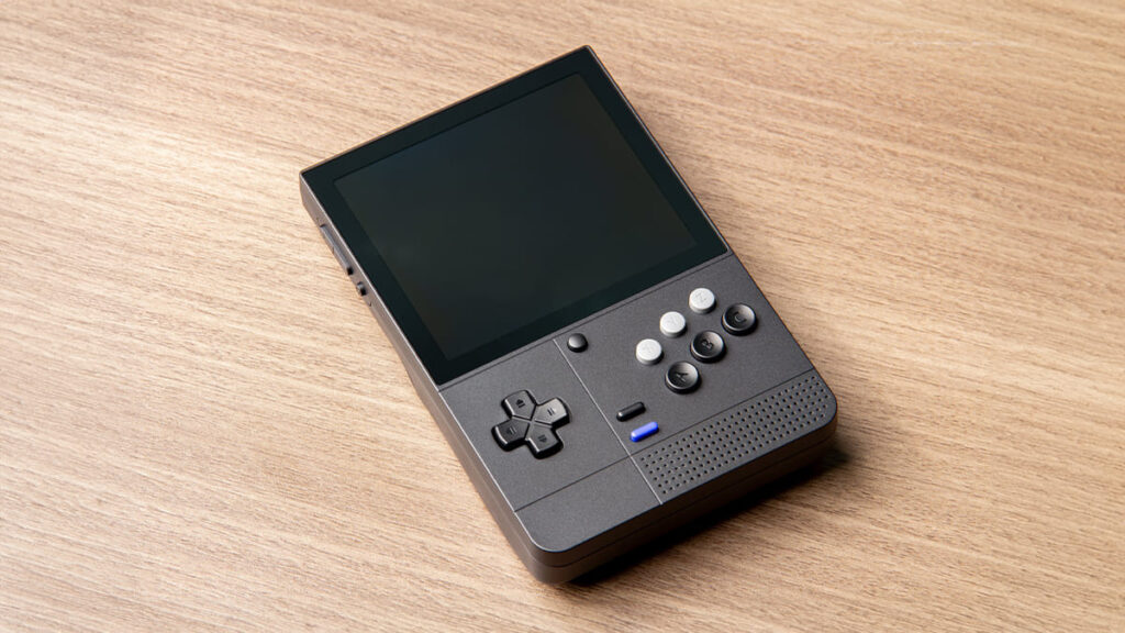 中華ゲーム機「Retroid Pocket Classic」待望のメガドライブ配色モデル