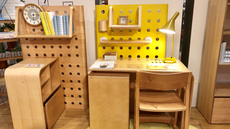 無印良品の学習机「オーク無垢材デスク」を買った理由と徹底レビュー