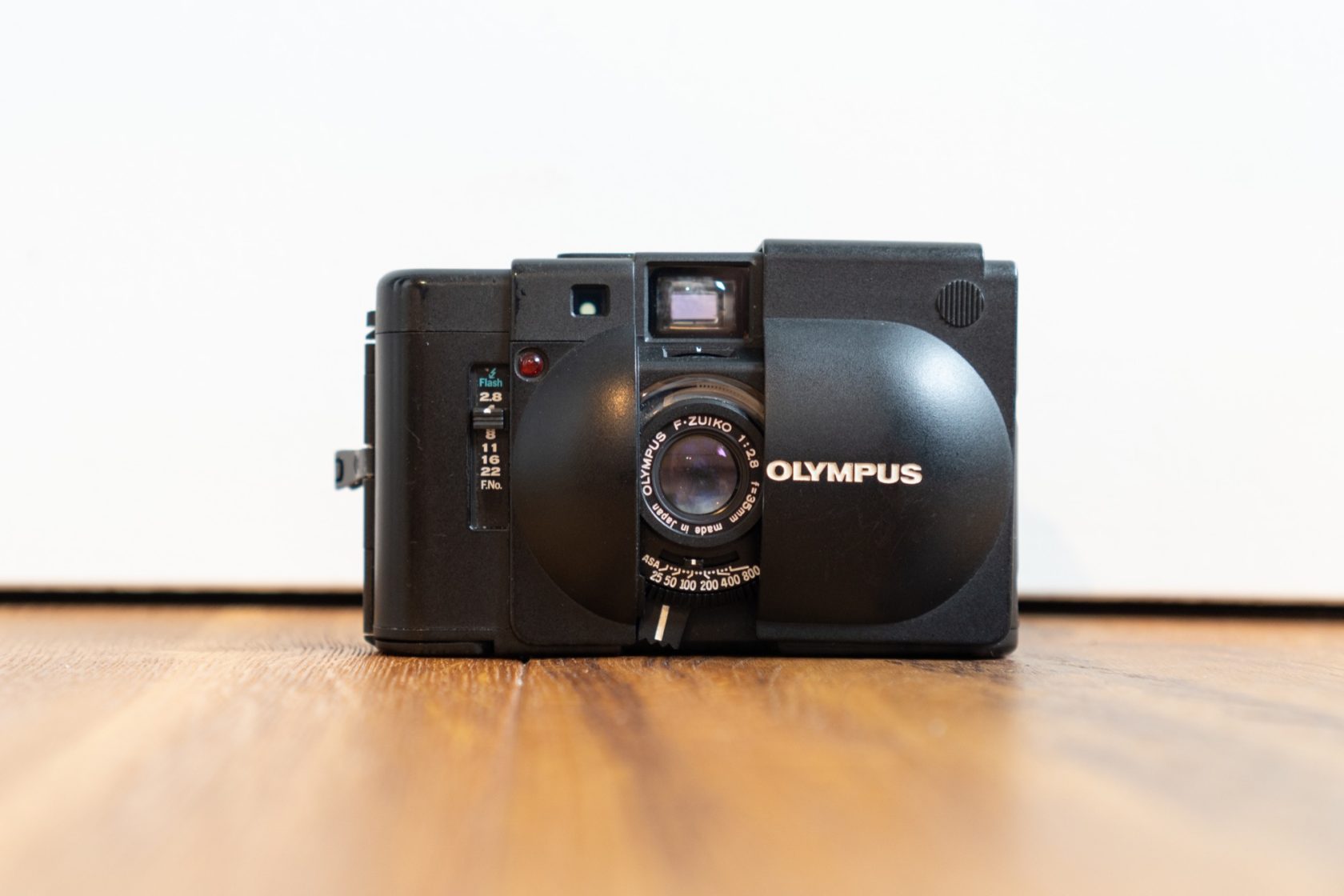Olympus XAというオンリーワンなカメラ