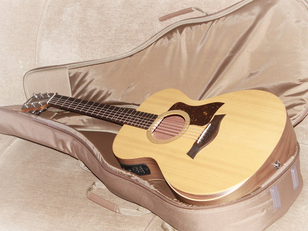 Taylor Academy 12e - Walnut/Spruce Grand Concert Acoustic-Electric