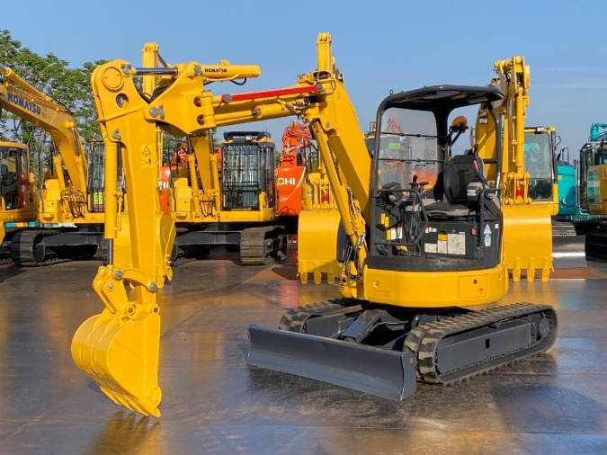 日立建機 ZX40U-5A ミニユンボ（ミニショベル）2t~3t 中古重機・建機