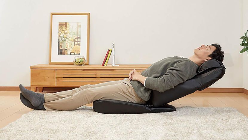 ドクターエアのマッサージ座椅子をレビュー!作動音も静かでテレビを見
