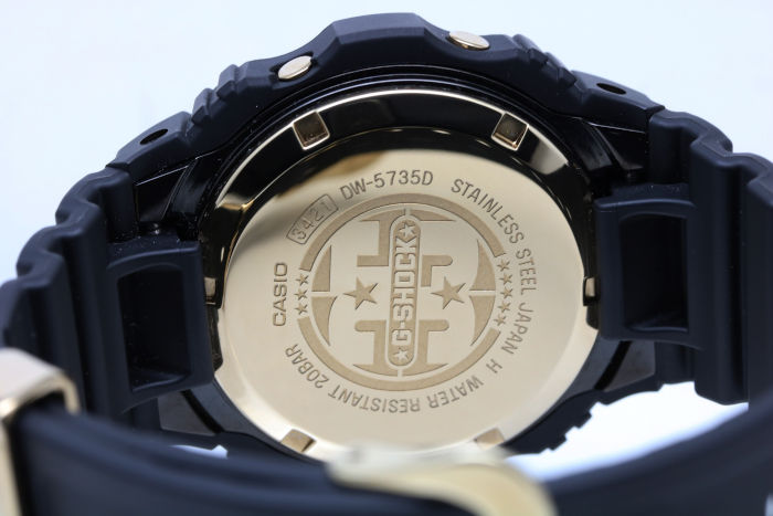 カシオ Gショック 35周年記念モデル DW-5735D-1BJR スティング / 買取