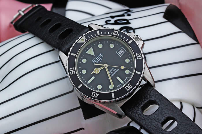 TAG Heuer プロフェッショナル 時計 200m防水【電池交換済 稼働品