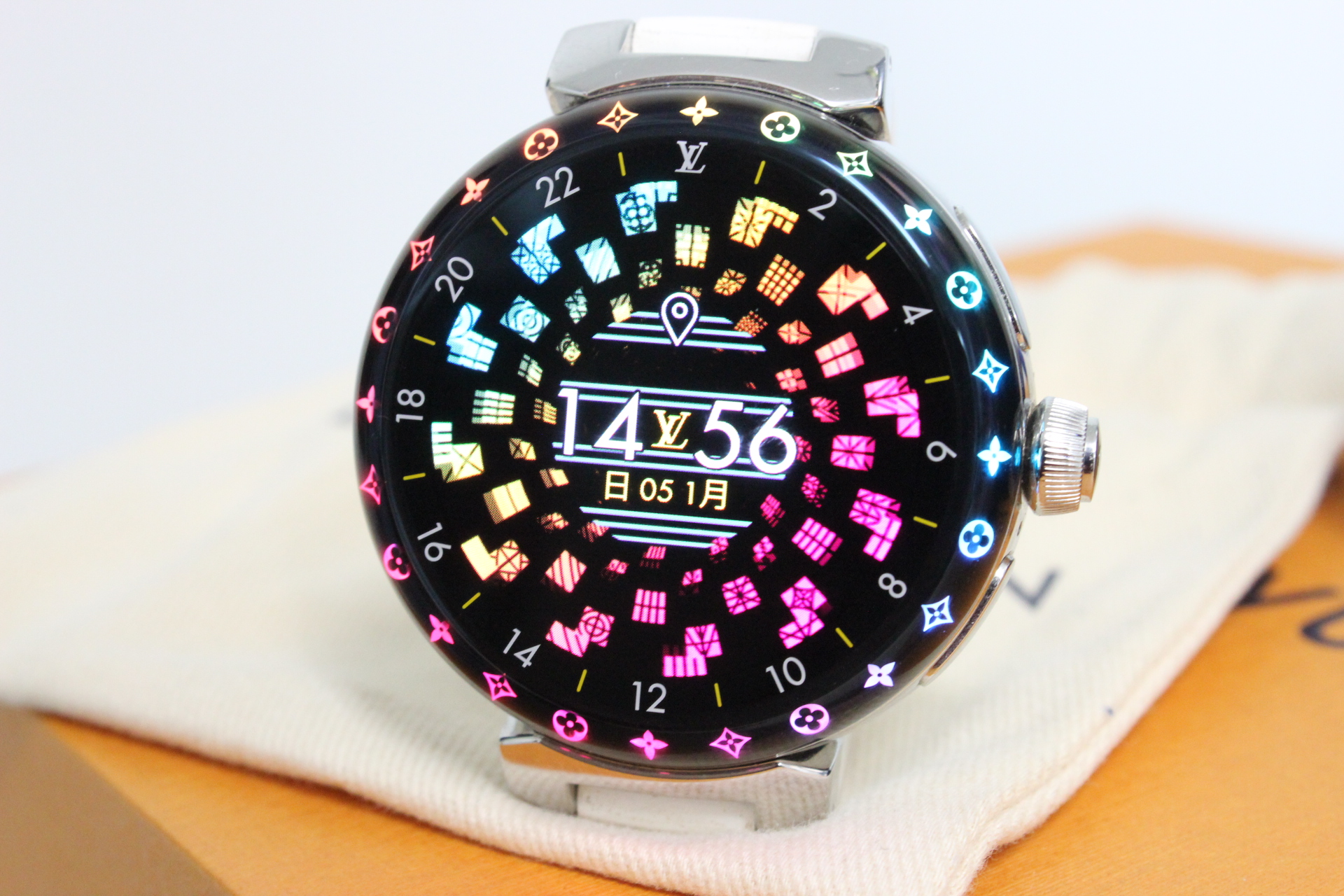 ルイ・ヴィトン タンブールホライゾン QAD00Z V3 ライトアップをお買取