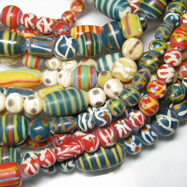 トコ・ビーズ｜インドネシア・ジャワのバーナーワークによるとんぼ玉