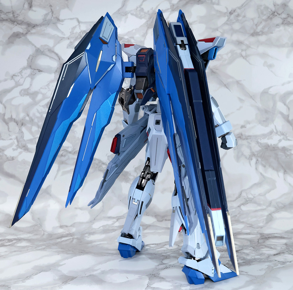 とろ＋ひまつぶし | METAL BUILD：フリーダムガンダム CONCEPT 2 SNOW