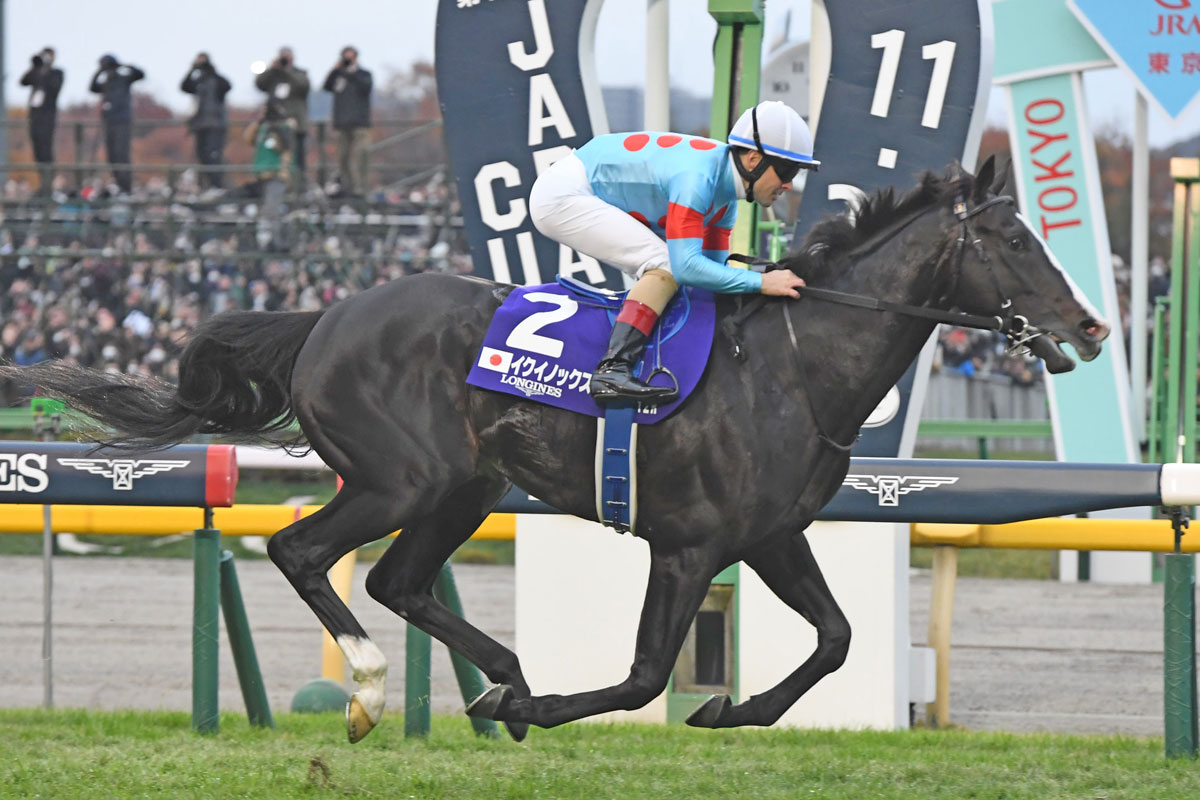 JRA賞】イクイノックスが年度代表馬に輝く 最優秀ダートホースは