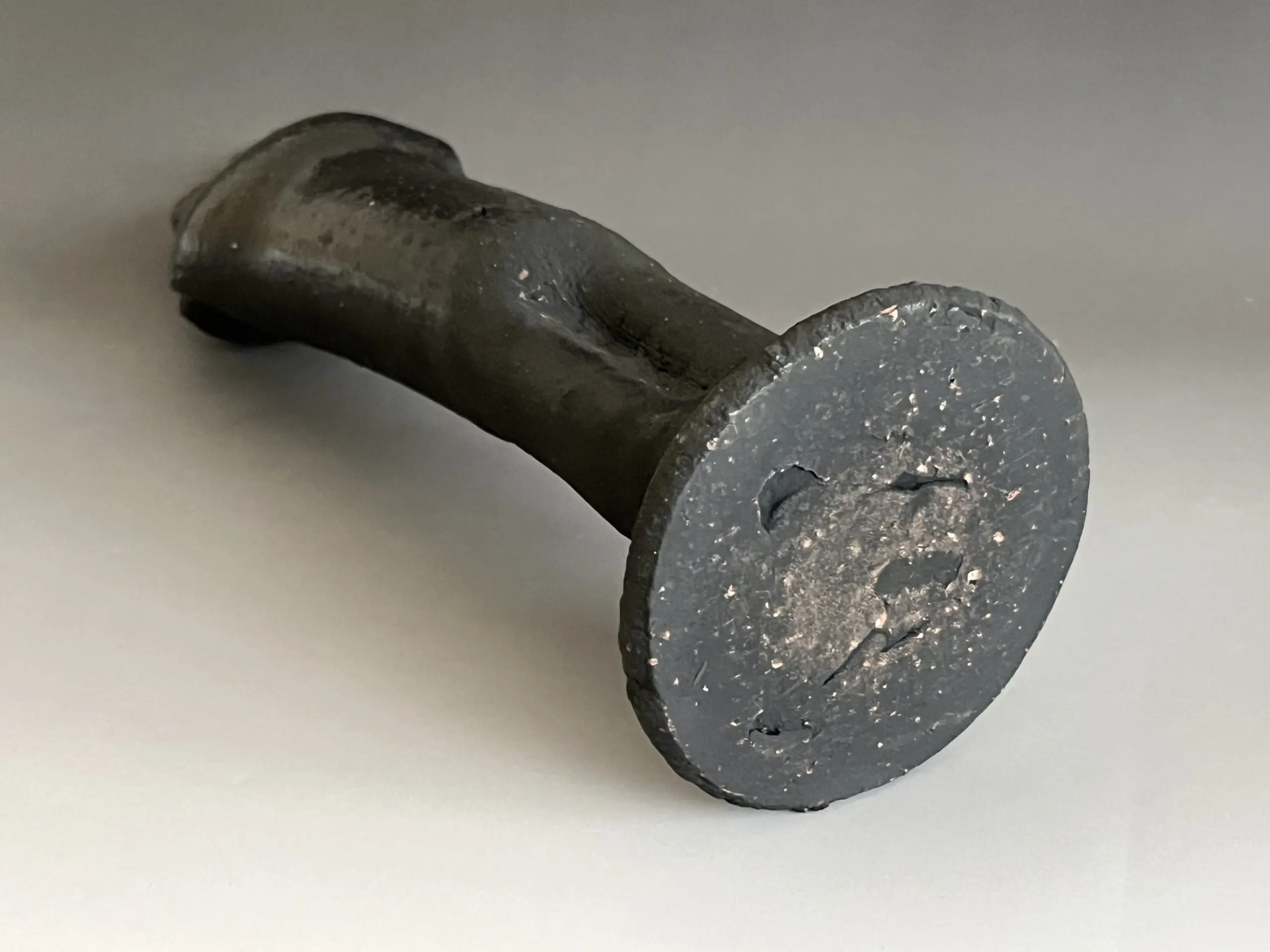 隠崎隆一 （師 人間国宝 伊勢崎淳） 黒備前 土柱器 高さ35.7