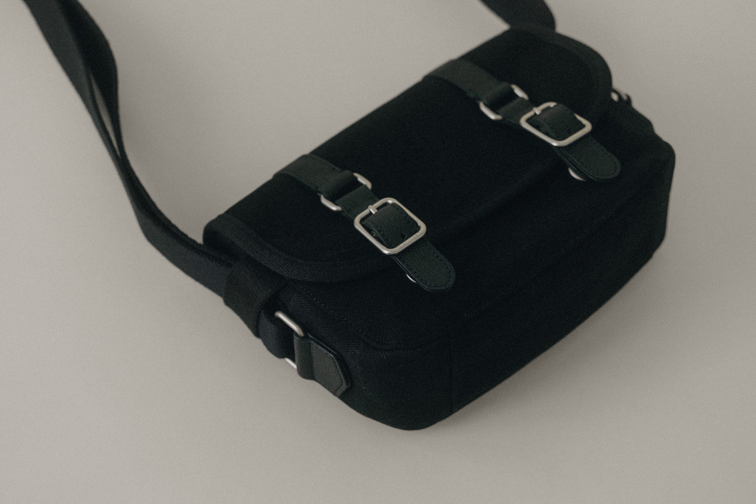 SAC BOUT SMALL BLACK – TOUT Y EST JP