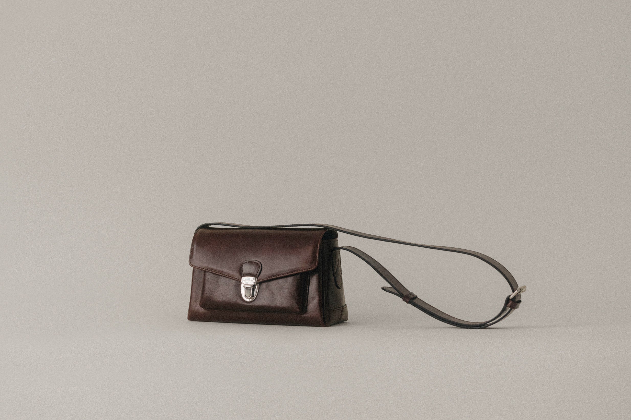 SAC VOLET SMALL BROWN – TOUT Y EST JP