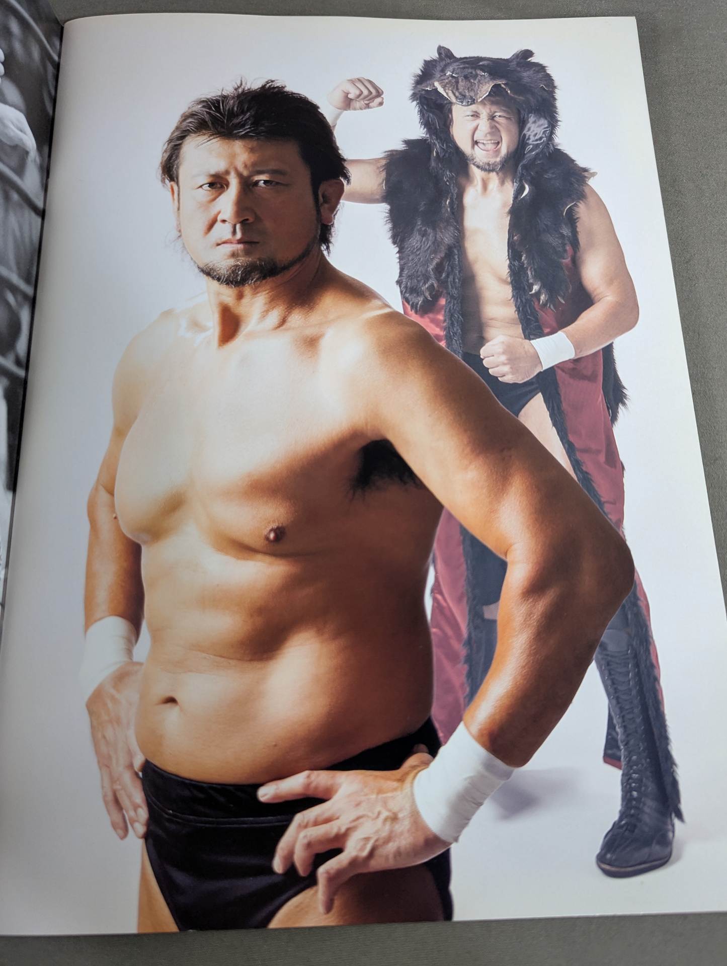 秋山準&大森隆男 デビュー25周年記念フォトブック – 闘道館