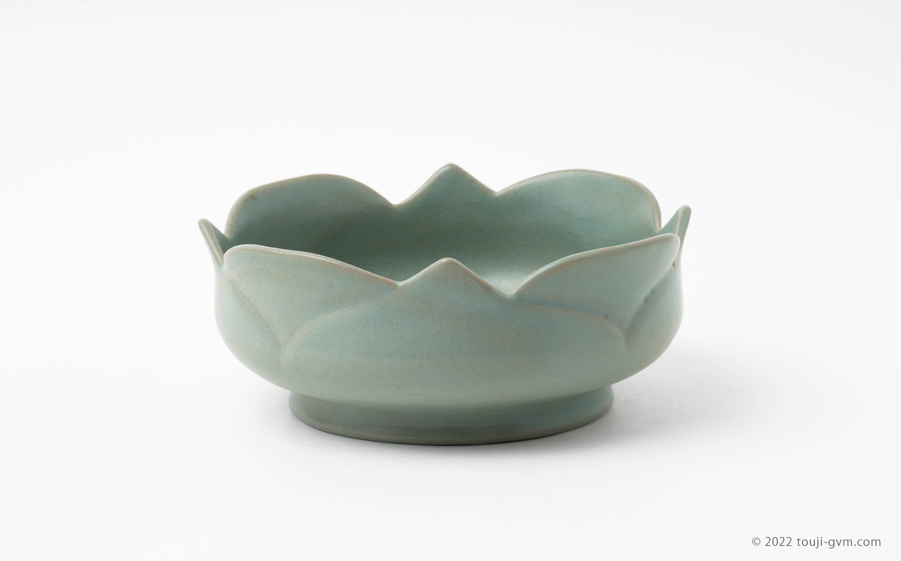 汝窯青磁蓮形鉢 – Ru ware Lotus Shaped Bowl | 陶磁オンライン美術館
