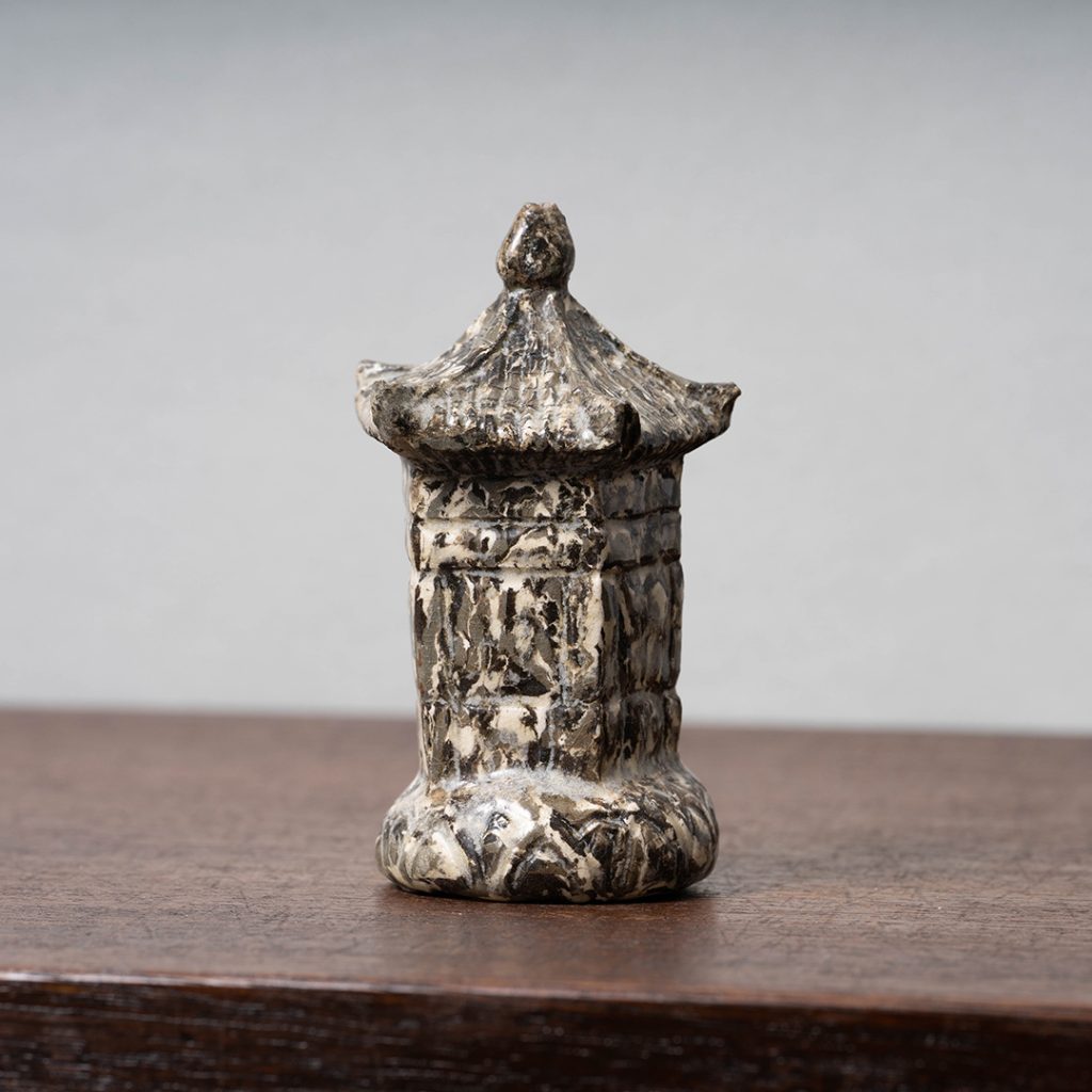 写真で解説】陶磁器の水滴（すいてき）とは｜特徴や歴史を解説。朝鮮で