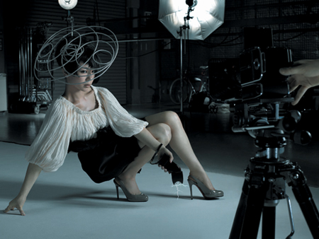 椎名林檎のデビュー10周年リリース第3弾、豪華ボックス・セット「MoRA