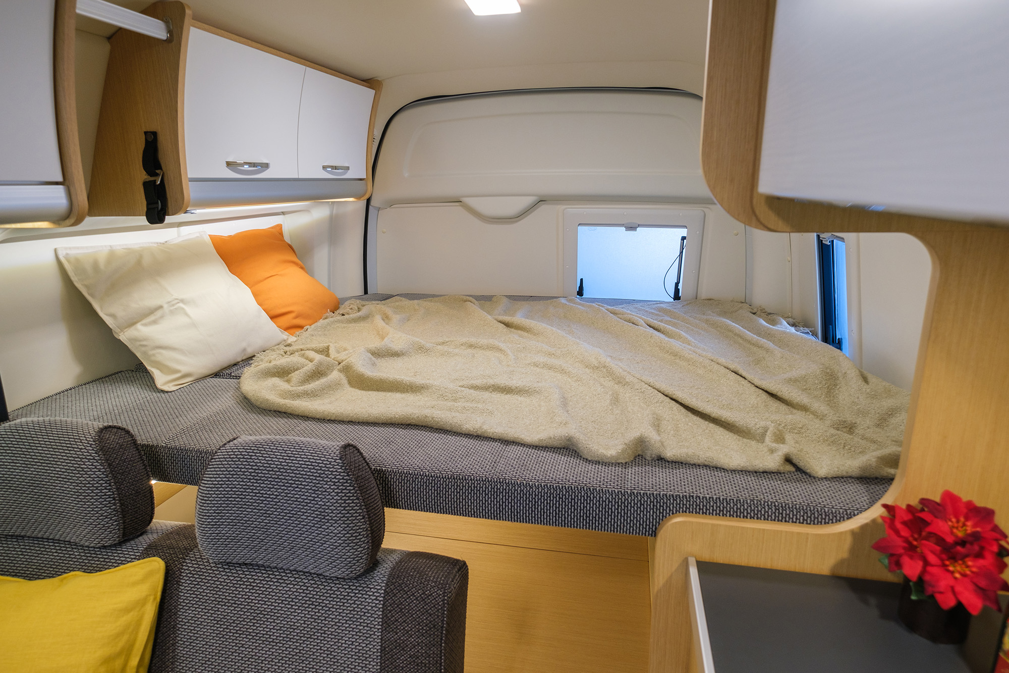 BADEN| キャンピングカー専門店のトイファクトリー