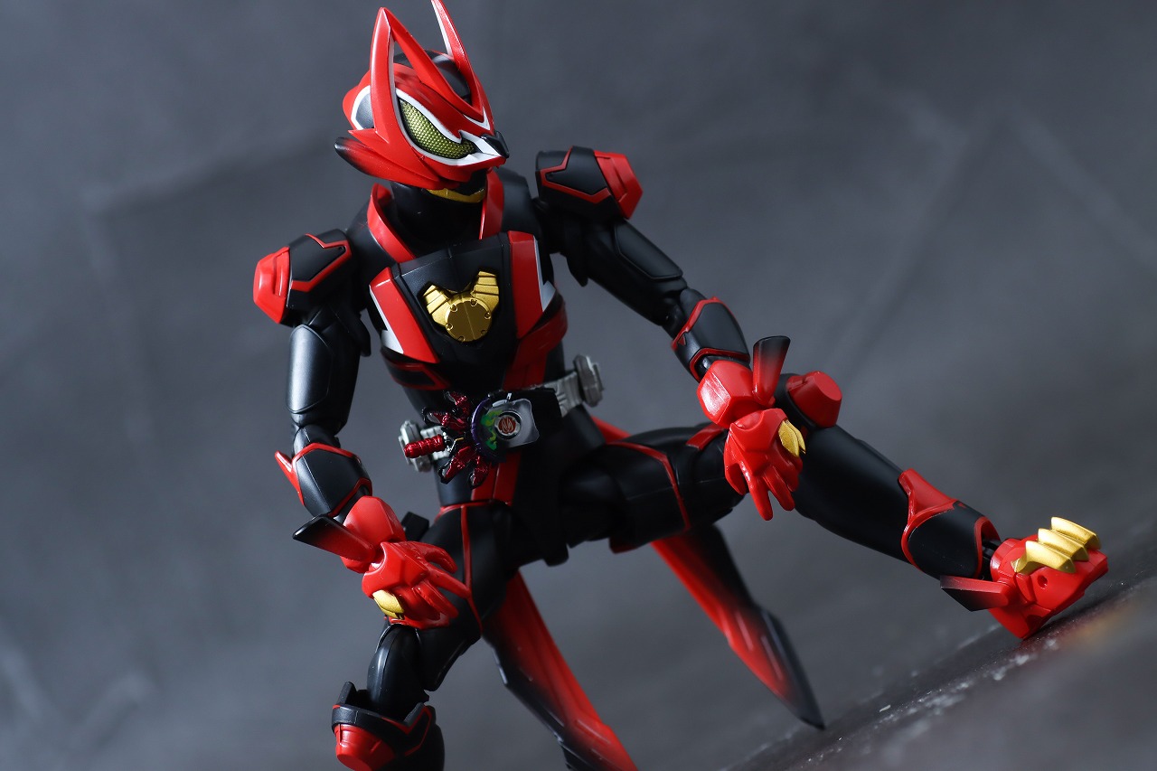 S.H.フィギュアーツ 仮面ライダーギーツ レーザーブーストフォーム