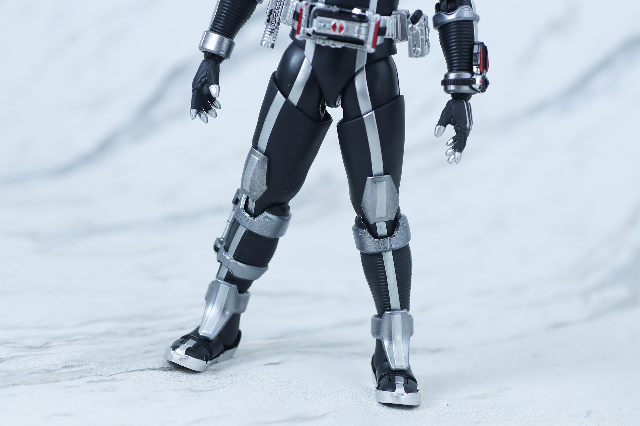 S.H.フィギュアーツ 真骨彫製法 仮面ライダーファイズ アクセル