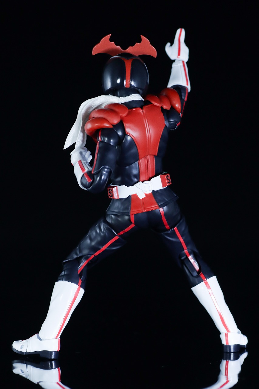 S.H.フィギュアーツ 真骨彫製法 仮面ライダーストロンガー レビュー