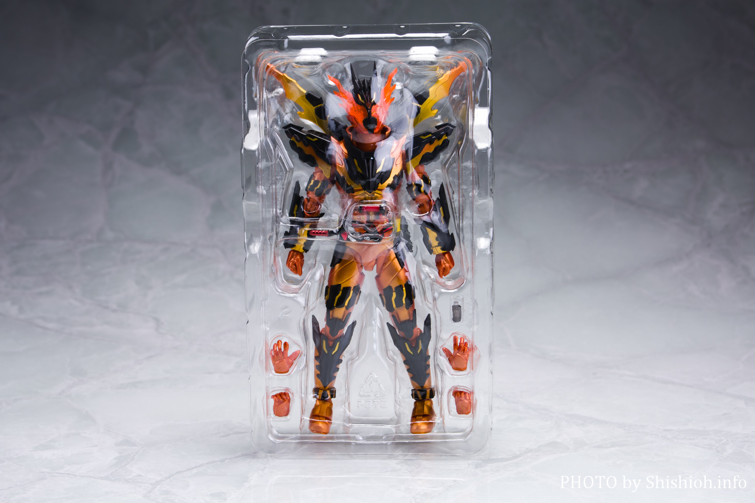 レビュー】 S.H.Figuarts 仮面ライダークローズマグマ